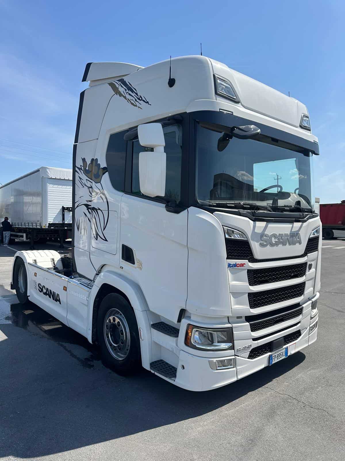 TRATTORE SCANIA 2019 ESAURITO
