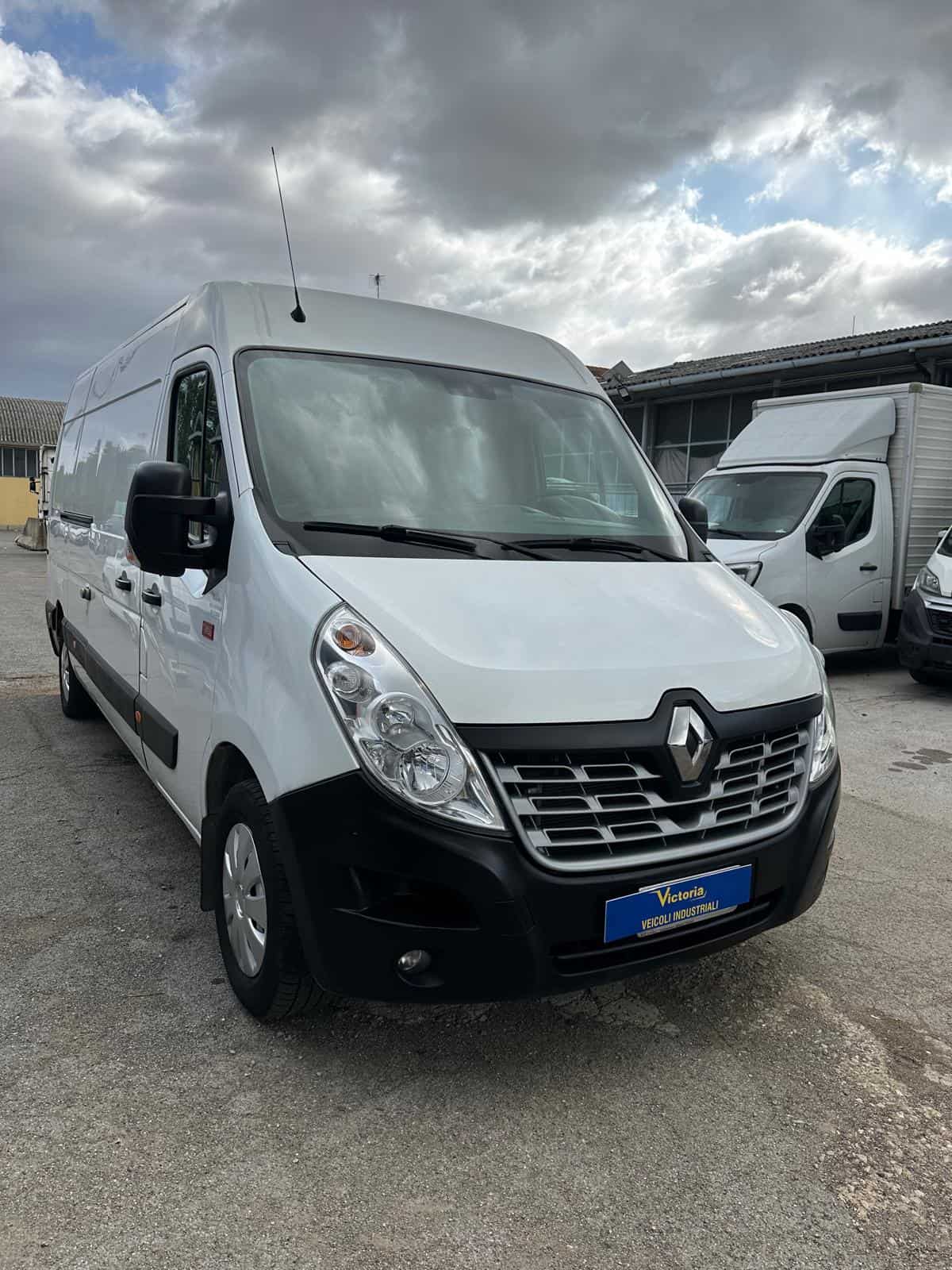 FURGONE RENAULT MASTER 2019 ESAURITO