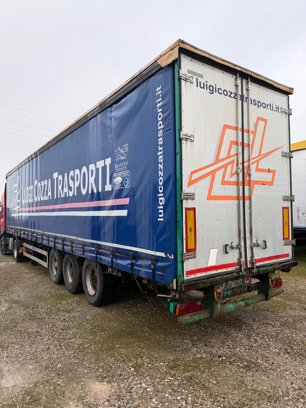 SEMIRIMORCHIO CENTINATO ALLA FRANCESE GT TRAILOR